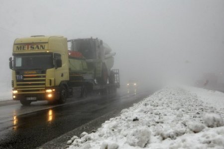 Bolu Dağı'nda görüş mesafesi 10 metreye düştü