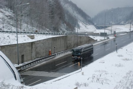 Bolu Dağı'nda Kar Yağışı Aralıklarla Etkili Oluyor