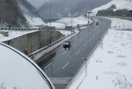Bolu Dağı'nda Kar Yağışı Aralıklarla Etkili Oluyor