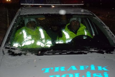 Bolu Dağı'nda Zincirsiz Araçların Geçişine İzin Verilmiyor