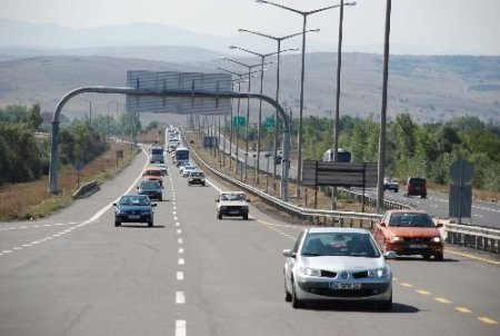 Bolu Tem Otoyolunda Trafikte Yoğunluk Yaşanıyor