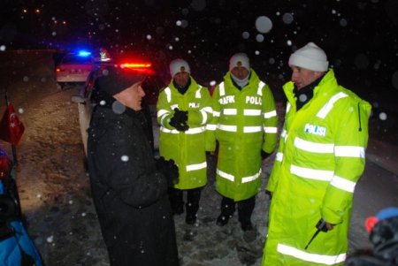 Bolu Valisi Özçimen, karla mücadele çalışmalarını inceledi