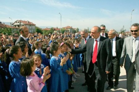 Bolu'da 49 Bin Öğrenci Okuluyla Buluştu