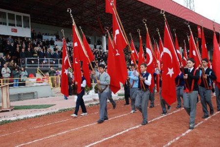 Bolu'da Askerler Ayakta Alkışlandı