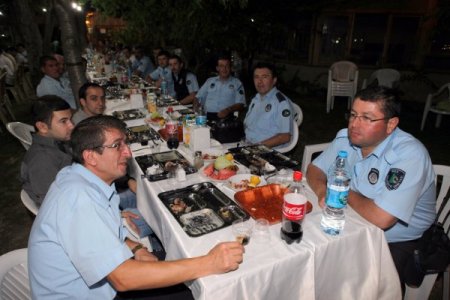 Bolu'da zabıta teşkilatı yemekte biraraya geldi