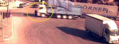 Bolu’daki trafik kazaları mobese kameralarına yansıdı