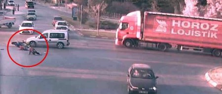 Bolu’daki trafik kazaları mobese kameralarına yansıdı