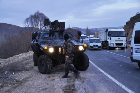 Bomba Yüklü Otomobil Yakalandı