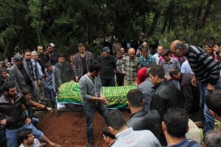Bombalı saldırıda hayatını kaybedenler toprağa verilmeye başlandı