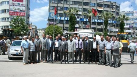 Borçlarının Bir Kısmını Ödeyen Edremit Belediyesi Araç Filosunu Yeniledi