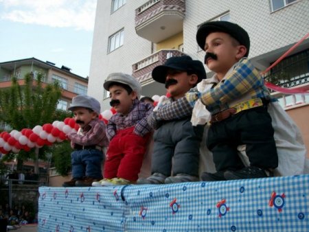 Bor'da Okullar Hayat Buluyor