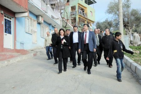 Bornova Belediye Başkanı Sındır: Yol Harcamalarına Katılım Payı Kaldırılsın