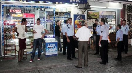 Bornova Belediyesi Kaldırım Denetimi Yapıyor