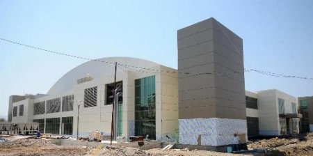 Bornova Olimpik Buz Pateni Ve Hokeyi Salonu Türkiye'nin En İyisi Olmaya Aday