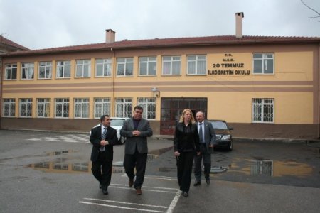 Borsa Başkanı Okuduğu Okulu Unutmadı