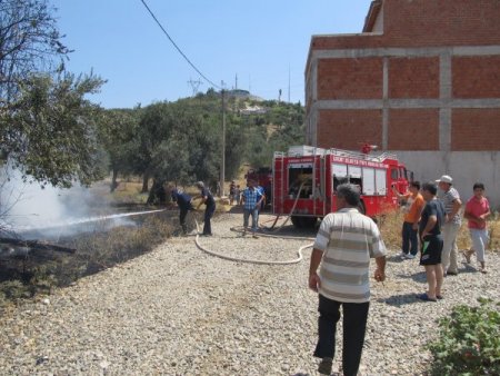 Boş Arsada Yangın Çıktı