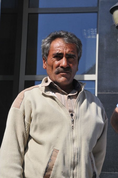 Boşandığı eşini 3 yerinden bıçaklayan şahıs adliyeye çıkarıldı