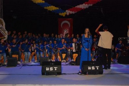 Bosna Sultan Mehmet Fatih Gençlik Korosu'nun İzmir Çıkarması