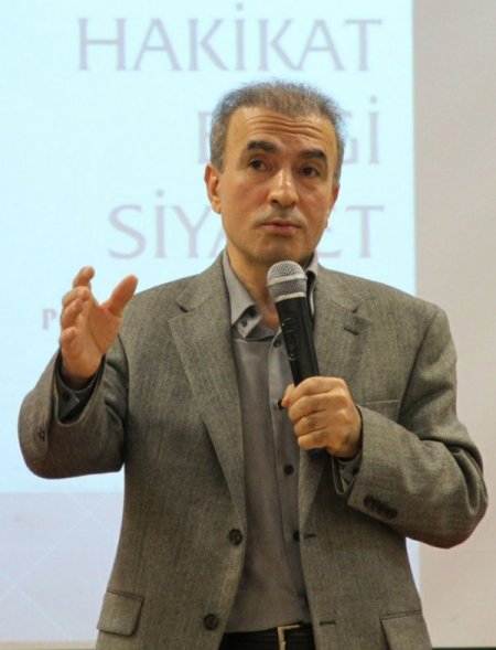 Bostancı: Siyaset, dünyanın her yerinde ikiyüzlü bir kimliğe sahiptir