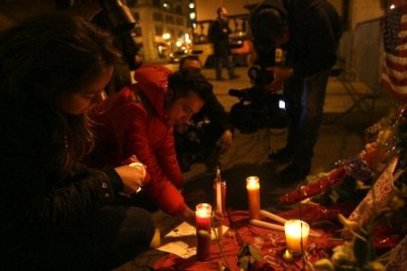 Bostonlular patlamaların şokunu atlatmaya çalıyor