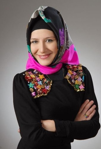 Boydak’ın kızı Sudanlı yetimlere kıyafet tasarladı