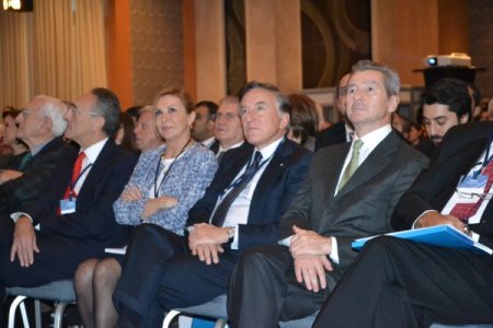 Boyner: Barış rüzgârları cinayetlerin söndüremeyeceği bir umut ışığı yakıyor