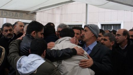 Bozan kardeşler gözyaşları arasında toprağa verildi