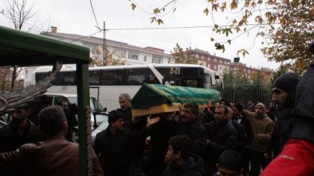 Bozan kardeşler gözyaşları arasında toprağa verildi