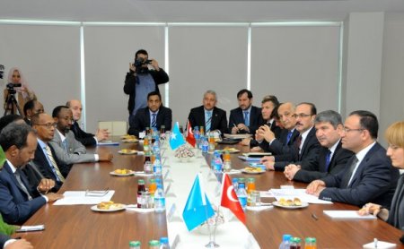 Bozdağ, Somali Federal Cumhuriyeti Cumhurbaşkanı Mahmud ile görüştü