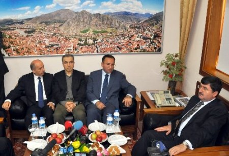 Bozdağ: 27 Nisan hukukun en büyük güç olması adına dönüm noktasıdır