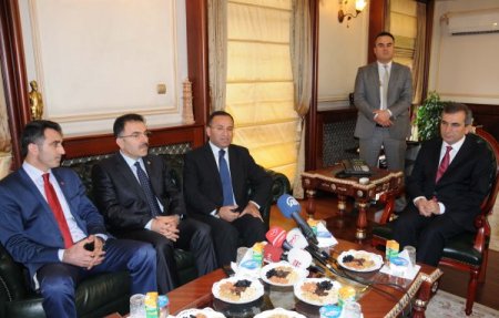 Bozdağ: Başörtüsü yasağını öngören bir anayasal bir düzenleme yok