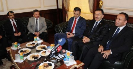 Bozdağ: Başörtüsü yasağını öngören bir anayasal bir düzenleme yok