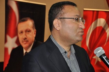Bozdağ: Büyükşehir Belediye yasası ile halka daha iyi hizmet gidecek