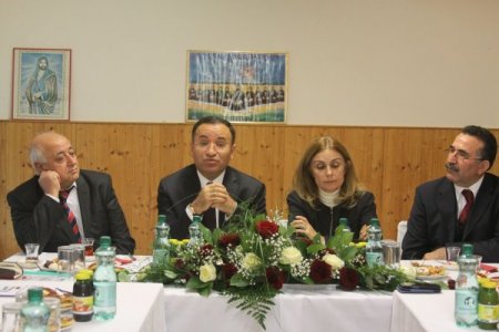 Bozdağ: Cemevlerine hukuki statü tanınmalıdır