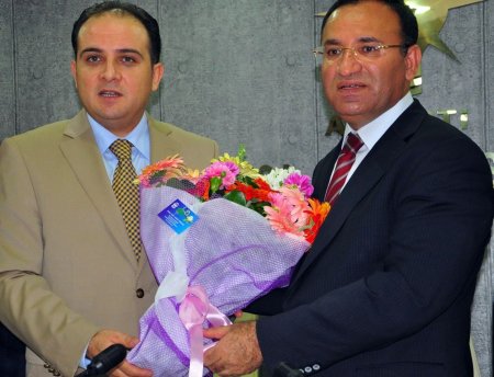 Bozdağ: Çözüm sürecinden, şehitleri istismar edenler rahatsız olacak