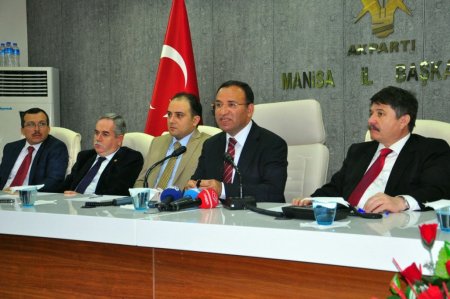 Bozdağ: Çözüm sürecinden, şehitleri istismar edenler rahatsız olacak