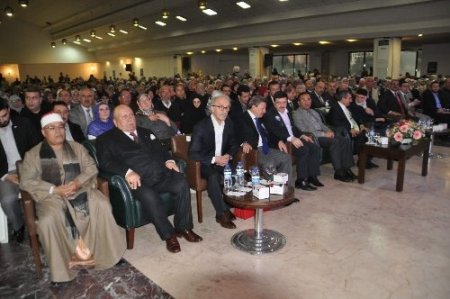Bozdağ: İslam’ı doğru anlamak için en güzel örnek Allah’ın Resulüdür