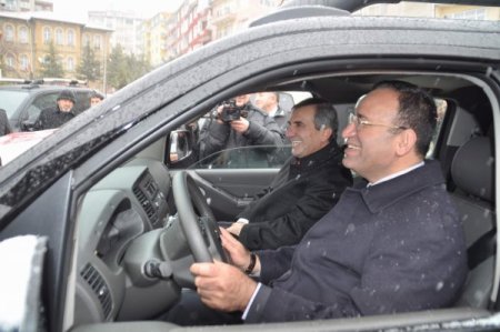 Bozdağ: Sağlıktaki kast sistemini AK Parti kaldırdı