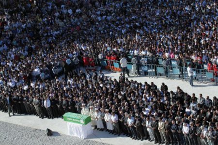 Bozkırın Tezenesi son yolculuğuna uğurlandı