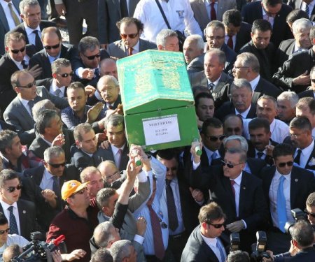 Bozkırın Tezenesi son yolculuğuna uğurlandı