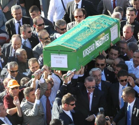 Bozkırın Tezenesi son yolculuğuna uğurlandı