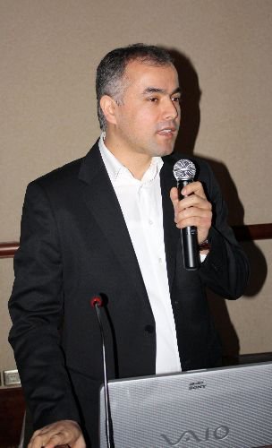 Bozkurt: İşletmeler Finansal Krizden Sonra Yönetim Kriziyle Karşı Karşıya Kalır