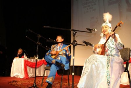 Bozkuş: Aşıklar, toplumsal uzlaşma ve kaynaşmanın odağını teşkil ediyor