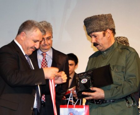 Bozkuş: Aşıklar, toplumsal uzlaşma ve kaynaşmanın odağını teşkil ediyor