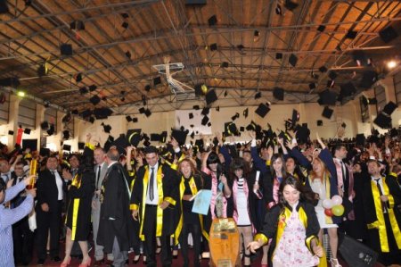 Bozok Üniversitesi'nde Mezuniyet Coşkusu
