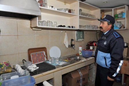 Bozüyük'te restaurantlar denetlendi