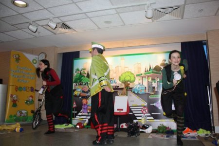 BP Yol Güvenliği Çocuk Tiyatrosu 'Konuşan Trafik' oyunu ile İzmir'de