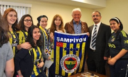 Brooklyn Amity School Ali Şen'i ağırladı