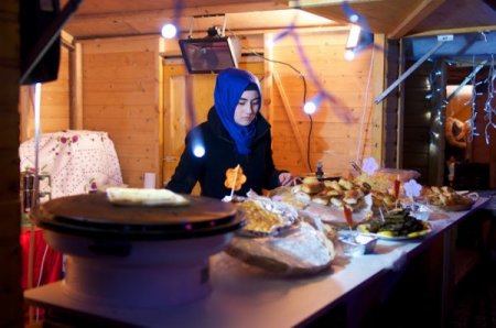 Brüksel Kış Festivali’ni ‘ince belli’ Türk çayları ısıtıyor