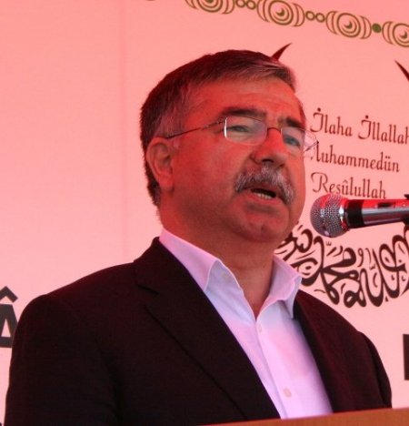 'Bu olaylar tek bayrak, tek vatan, tek millet olarak yaşama azmimizi artırıyor'